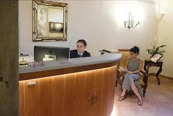 Cristina Hotel Florence 0*,
